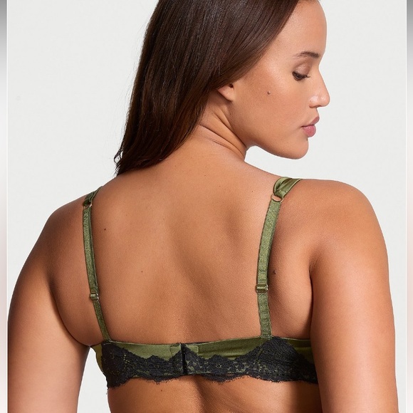 ✨Atelier Victoria’s Secret satin lace trim lightly lined balconette bra 34C NWT - Picture 2 of 10